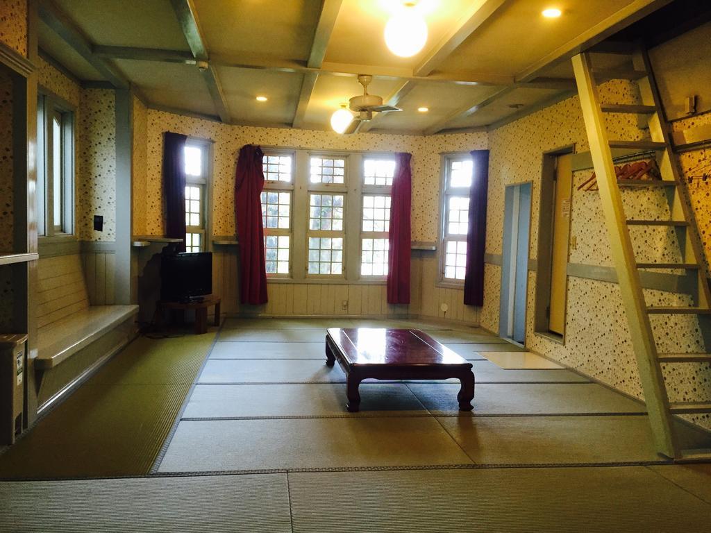 白馬村 レディダイアナ アンド セントジョージ Bed & Breakfast エクステリア 写真
