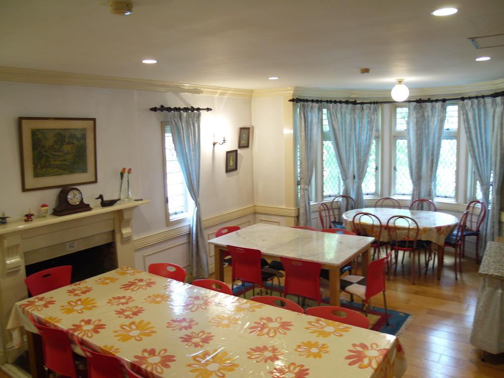 白馬村 レディダイアナ アンド セントジョージ Bed & Breakfast エクステリア 写真