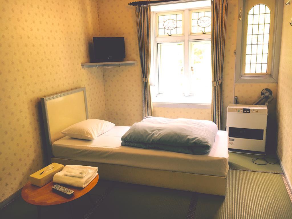 白馬村 レディダイアナ アンド セントジョージ Bed & Breakfast エクステリア 写真